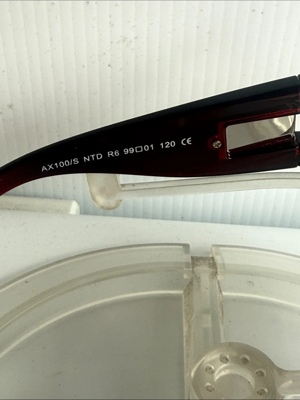NEW ARMANI EXCHANGE AX100/S Red Black Ombré Sunglasses NEW WITHOUT TAGS